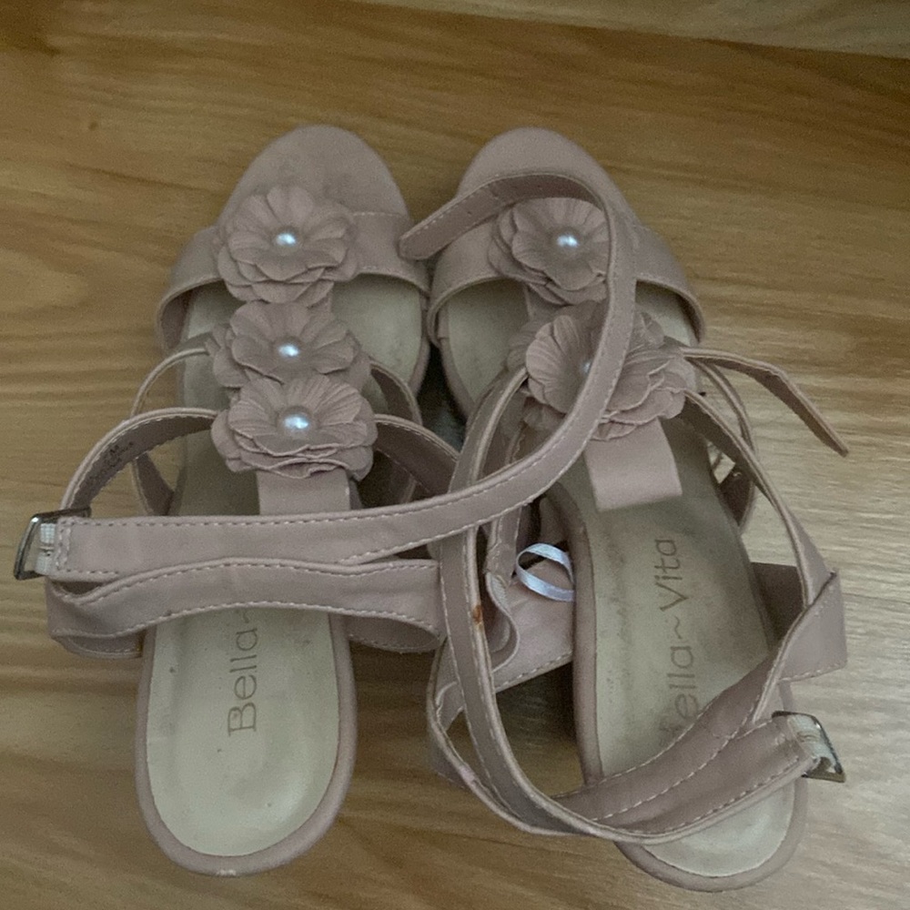 Bella Vita Pink Flower Wedges